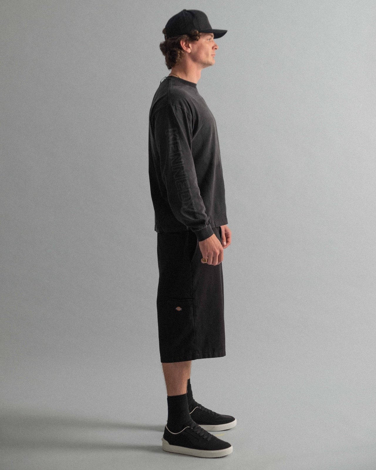 Monolith Maximus L/S - Ghost Black on Black