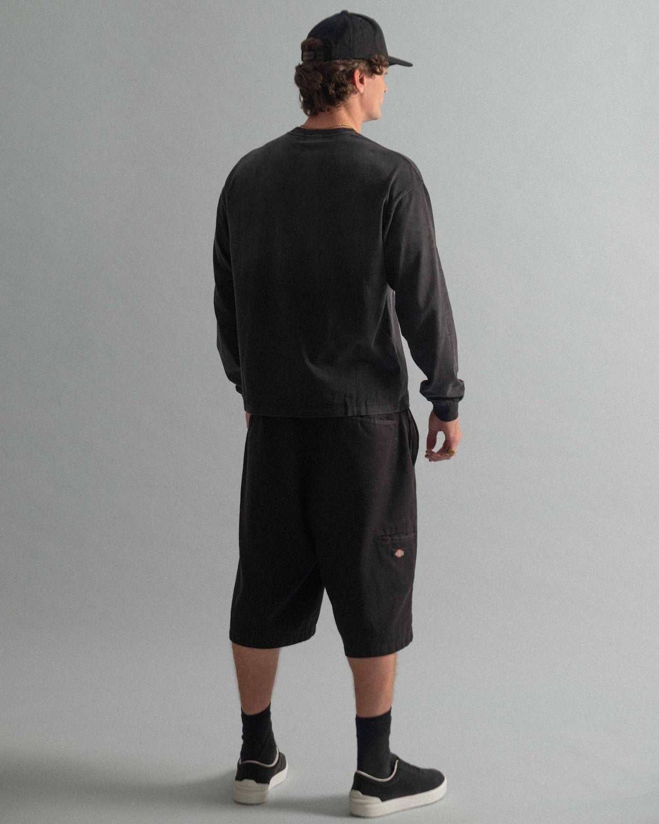 Monolith Maximus L/S - Ghost Black on Black