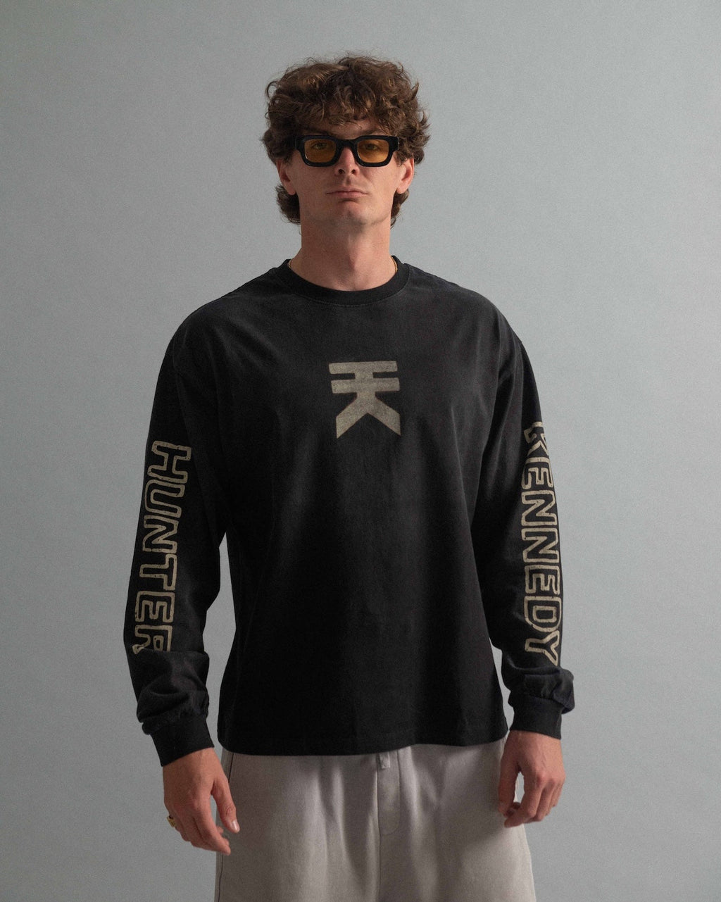 Brutalist Heavy L/S - Pavement Bone On Black