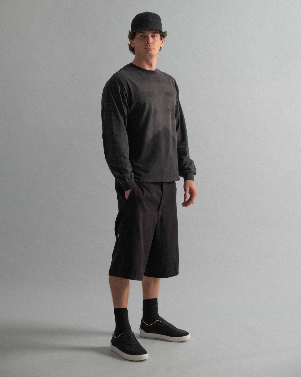 Monolith Maximus L/S - Ghost Black on Black