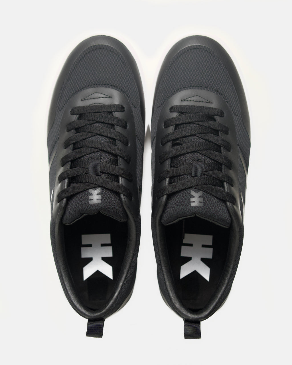 Solo Black/White