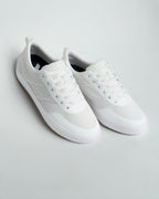 Solo White/White